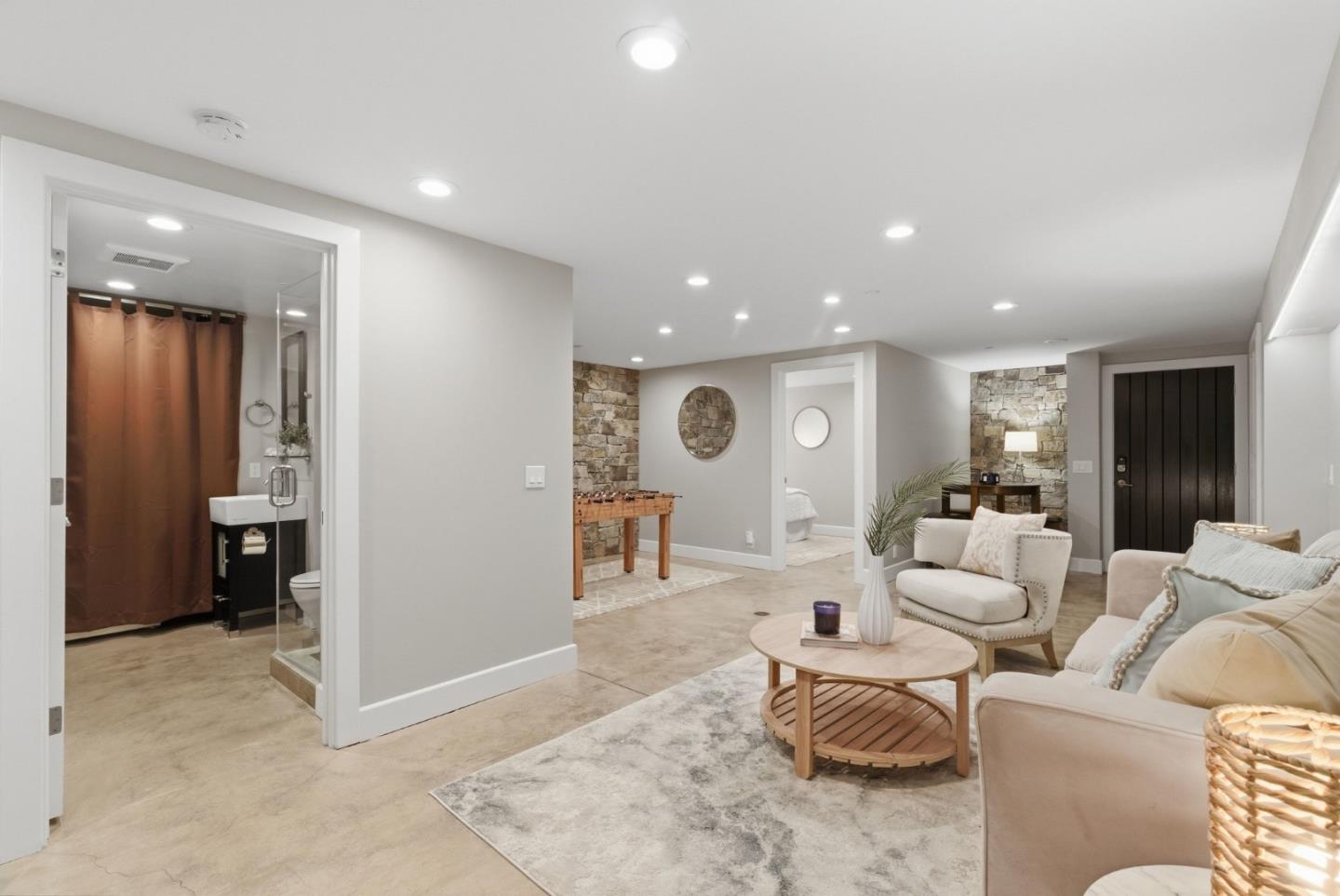 2974 East Cliff Drive