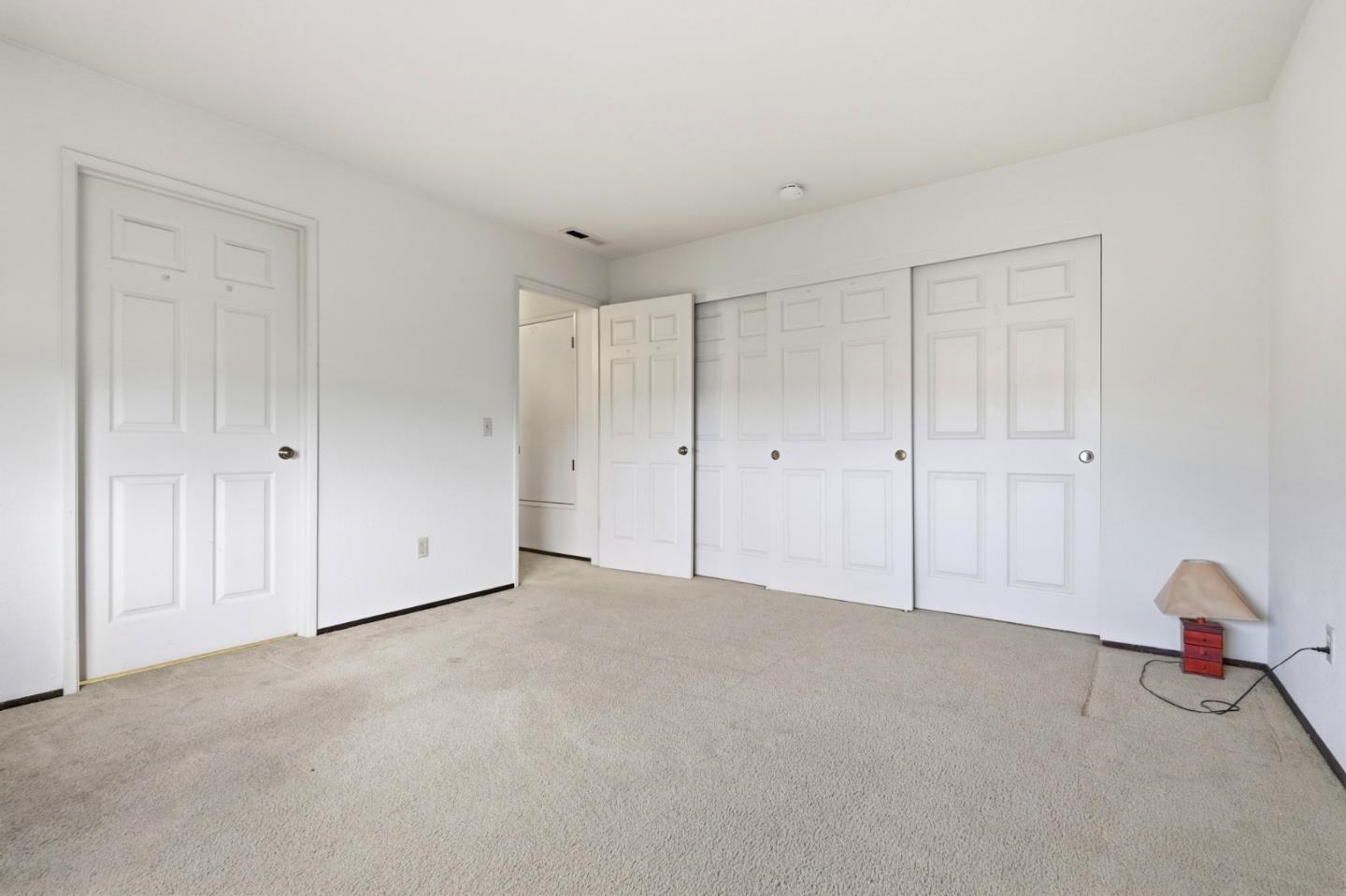 1621 Schooner Court