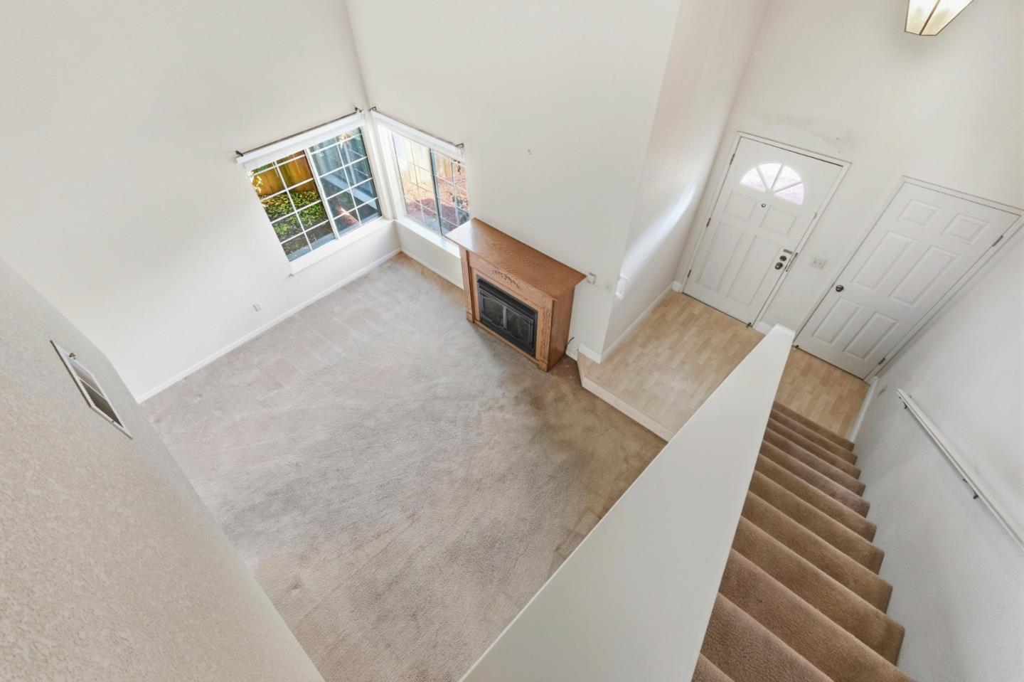 1621 Schooner Court