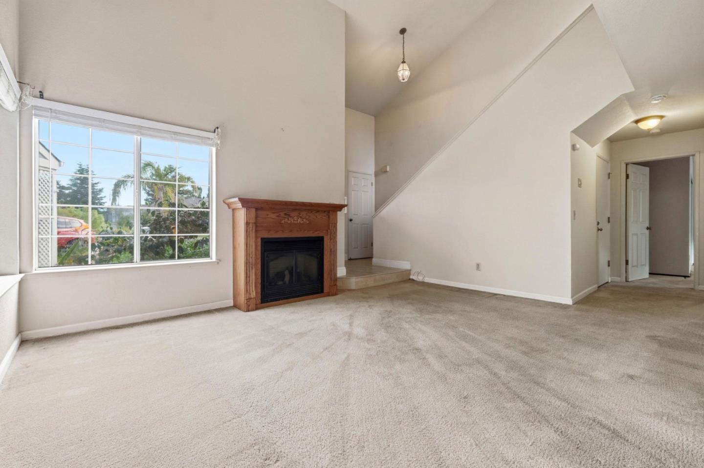1621 Schooner Court