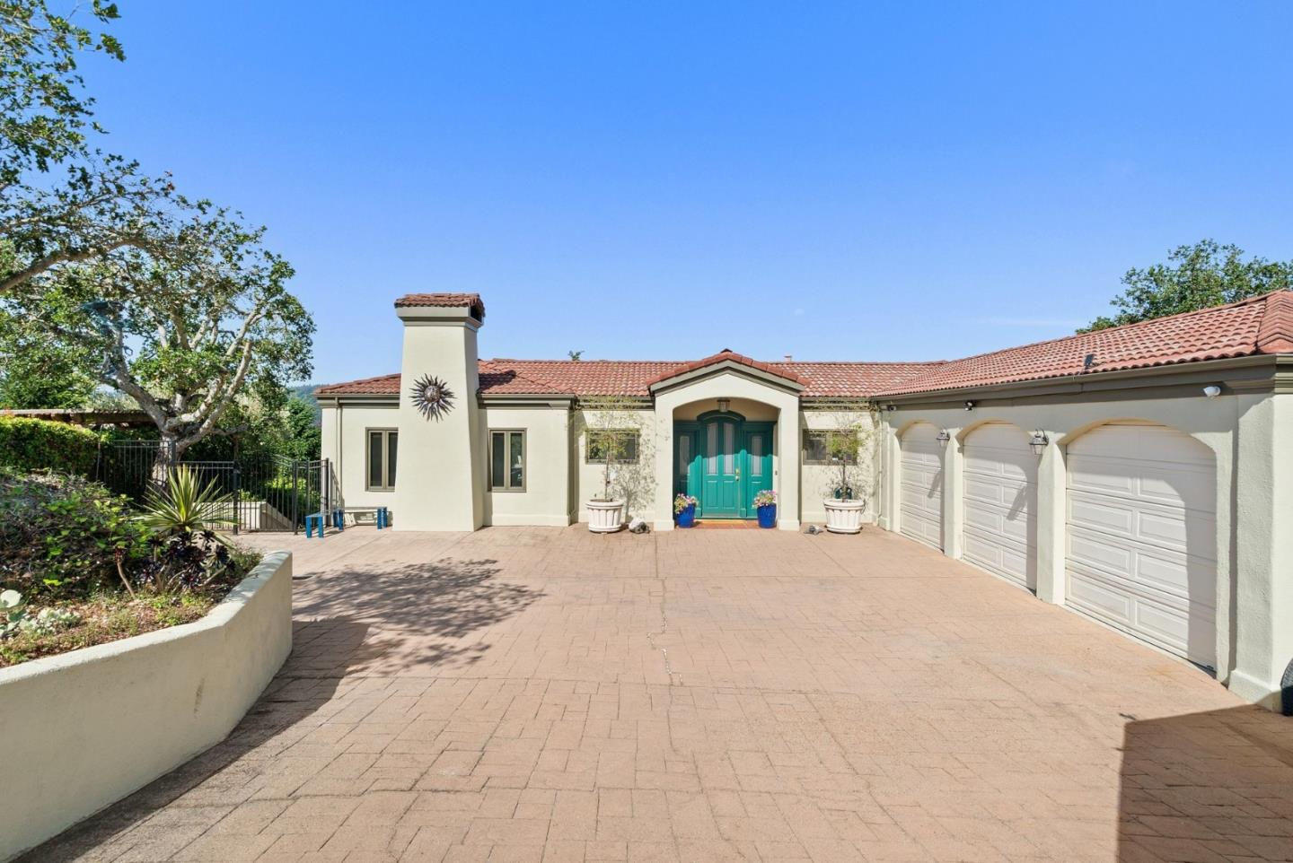 17 Kite Hill Road