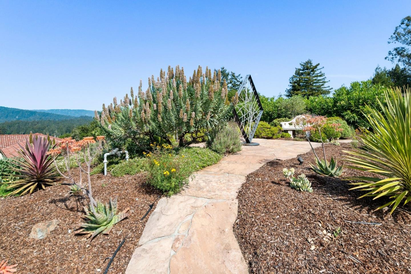 17 Kite Hill Road