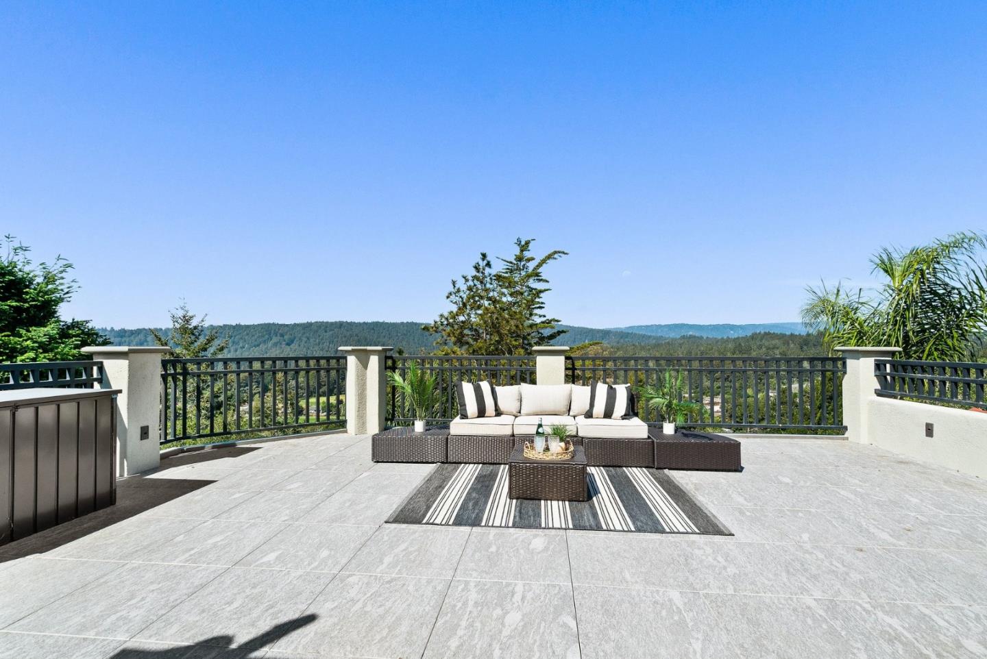 17 Kite Hill Road