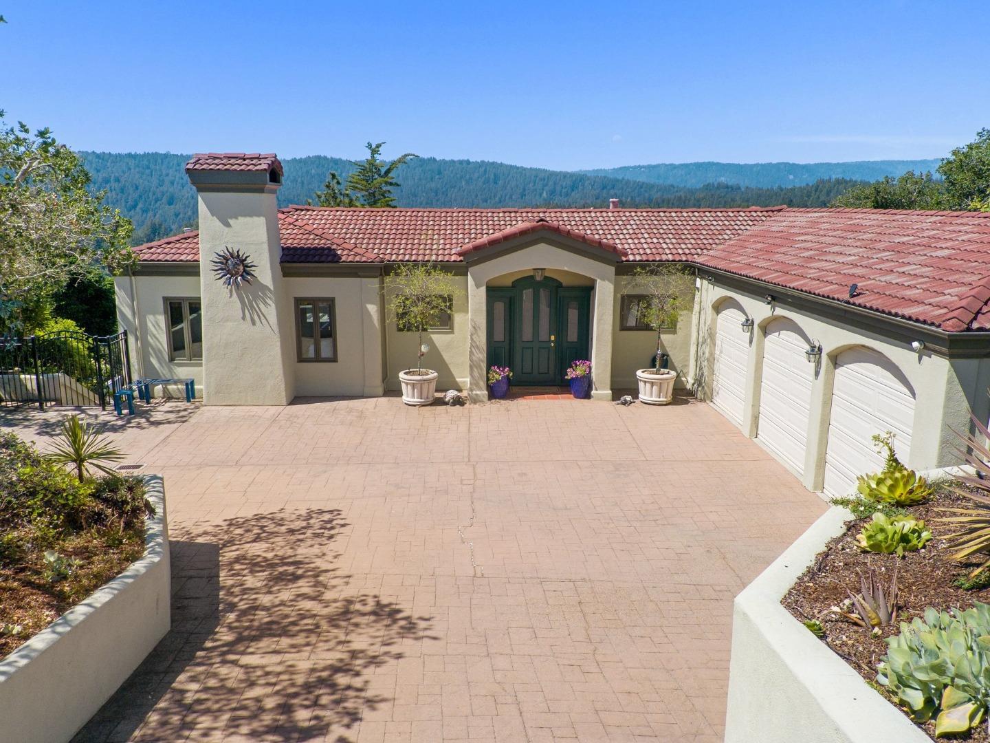 17 Kite Hill Road