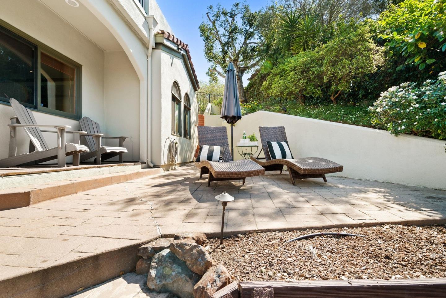 17 Kite Hill Road