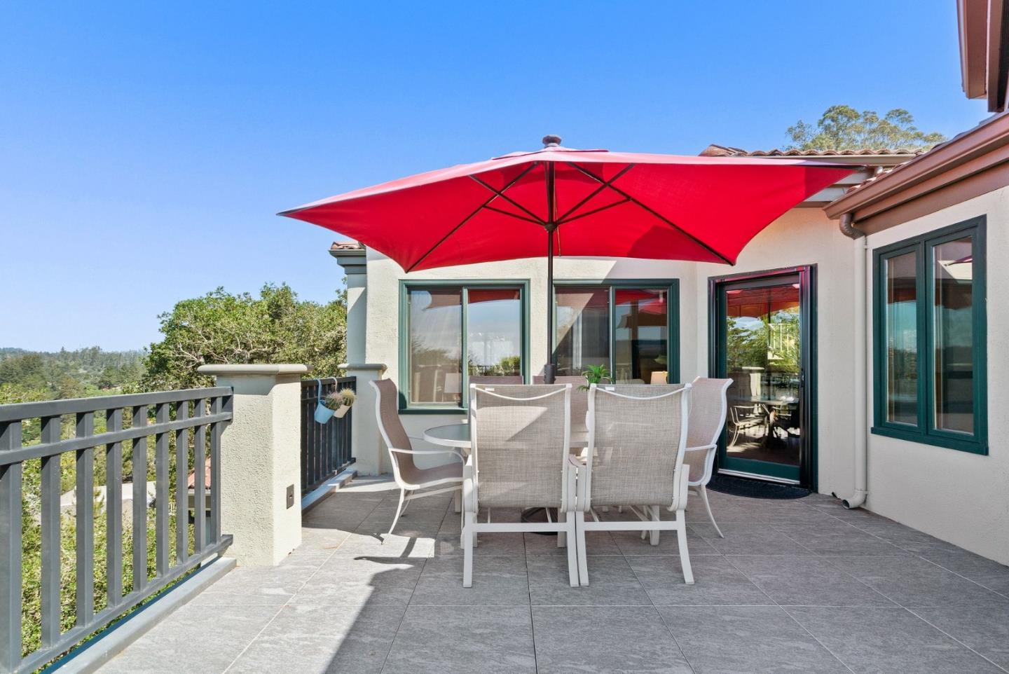 17 Kite Hill Road