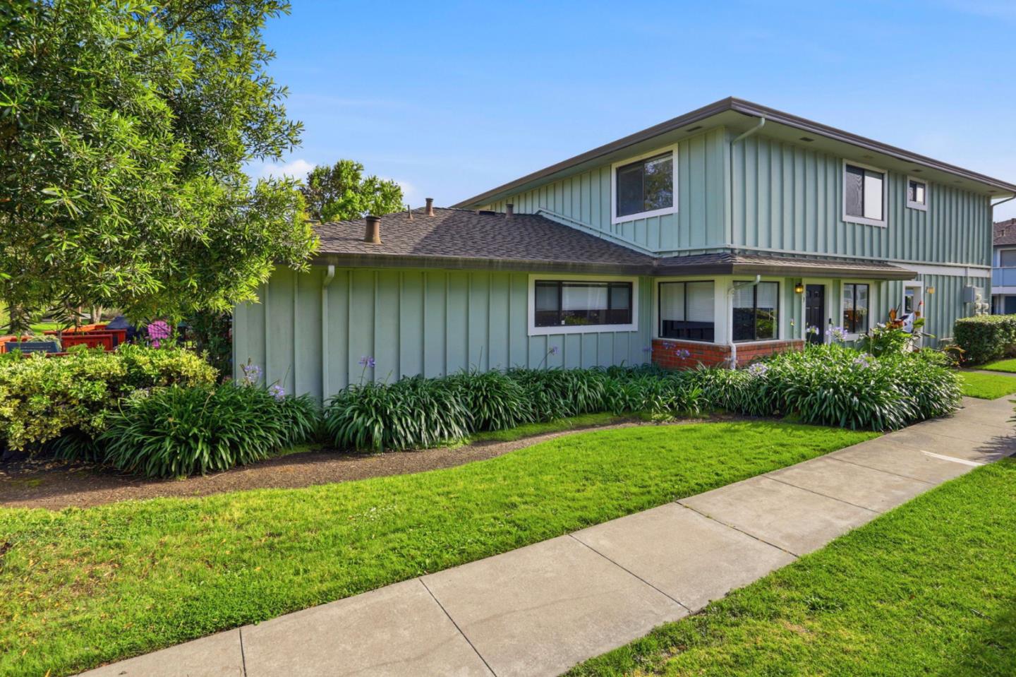 922 Ponselle Lane 1