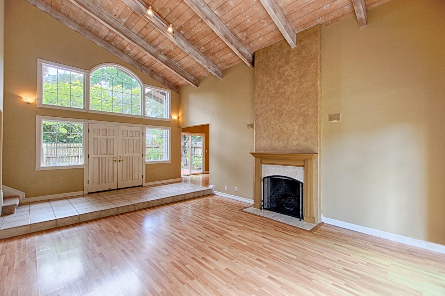 142 Thunderbird Drive