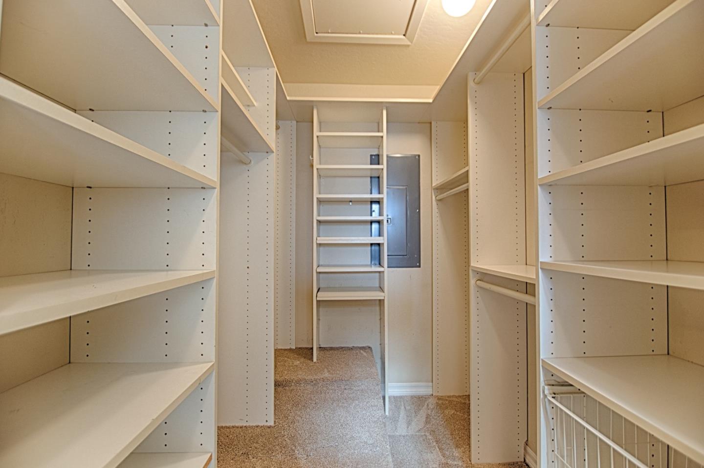 142 Thunderbird Drive