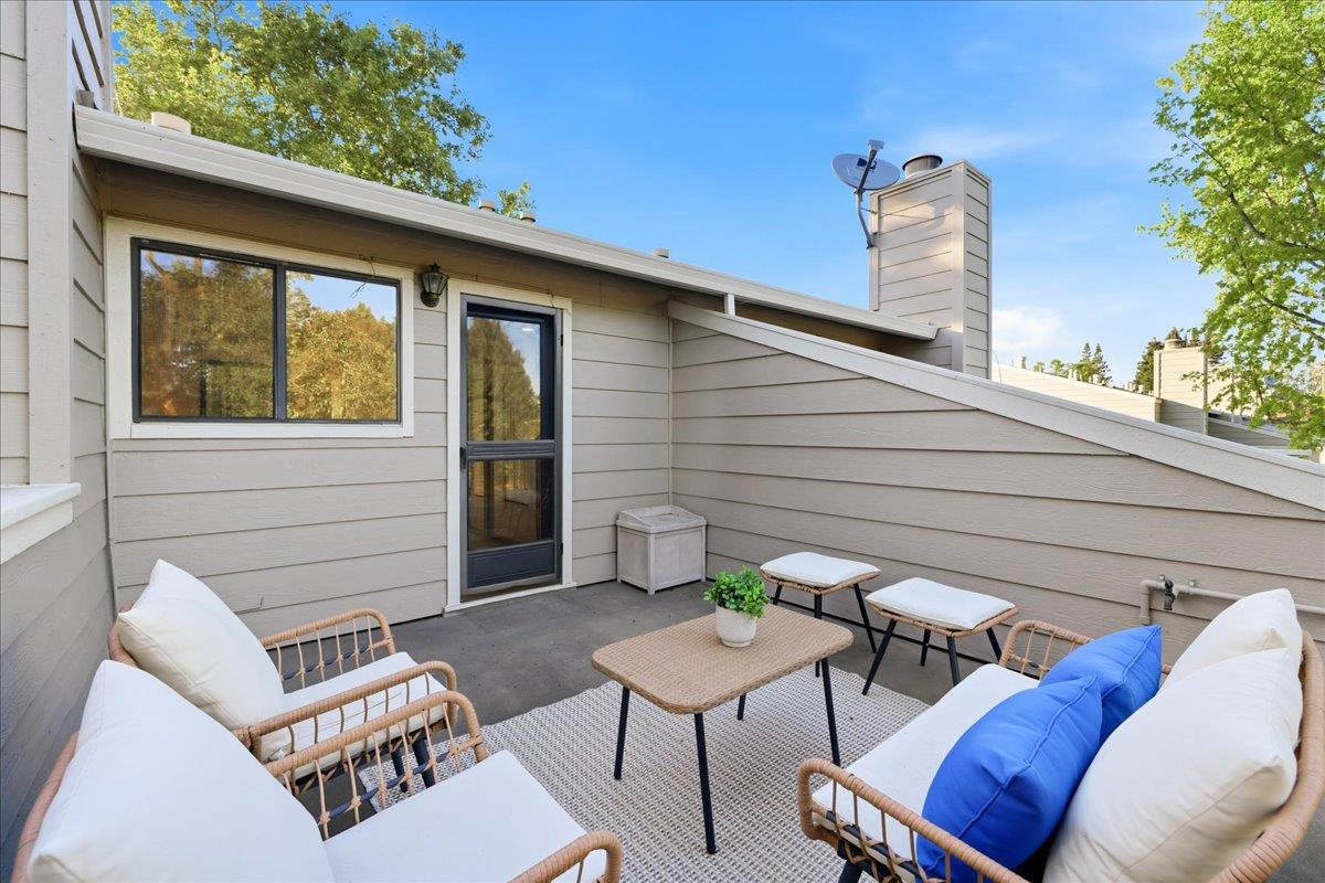 1983 San Luis AVE 16