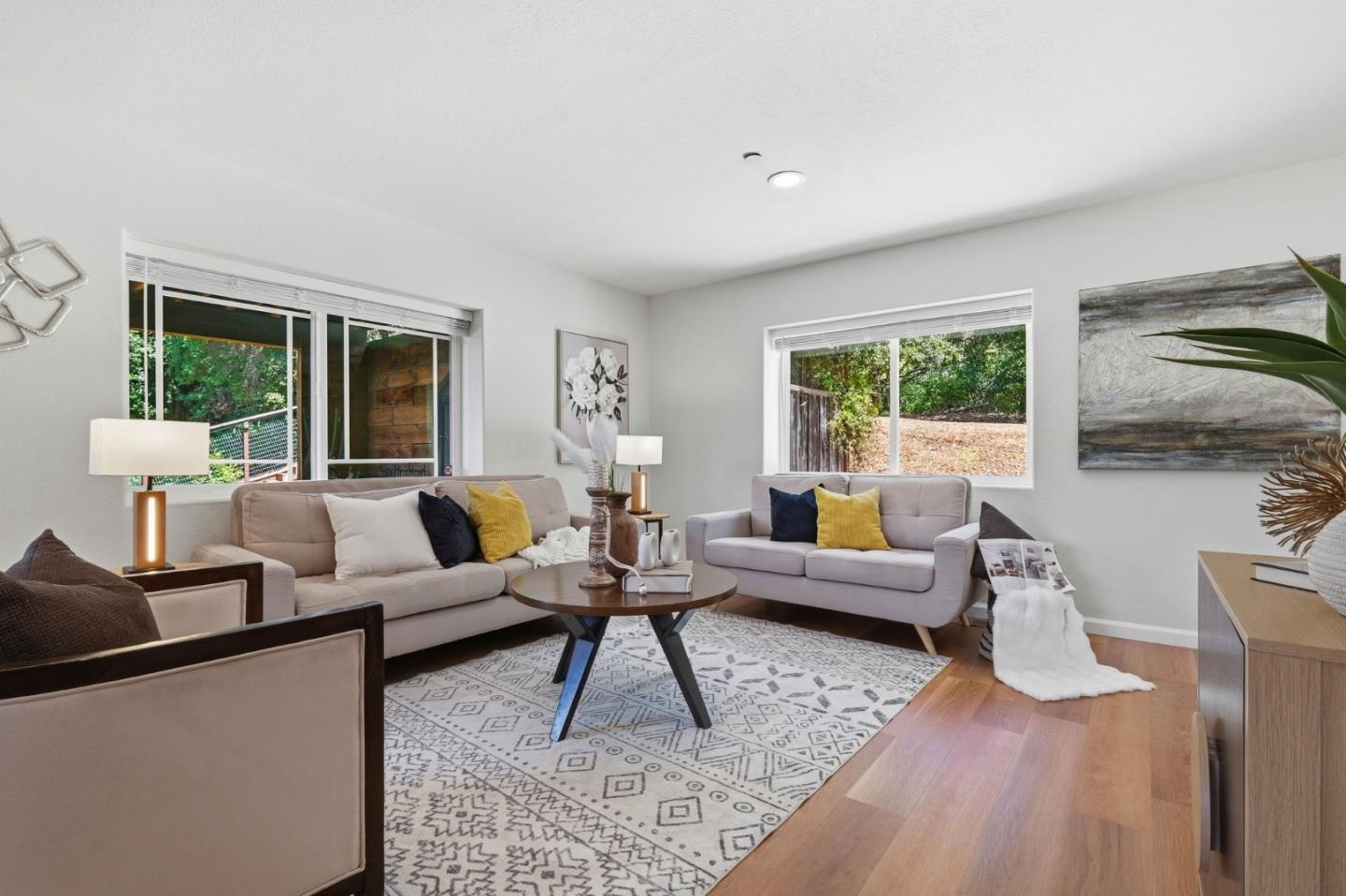 10747 Lake Boulevard