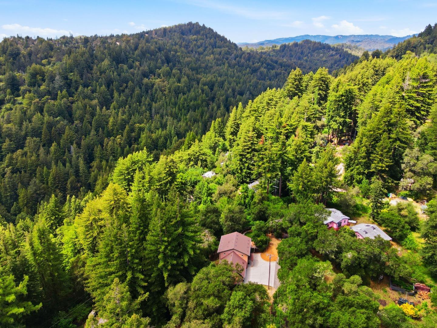 10747 Lake Boulevard