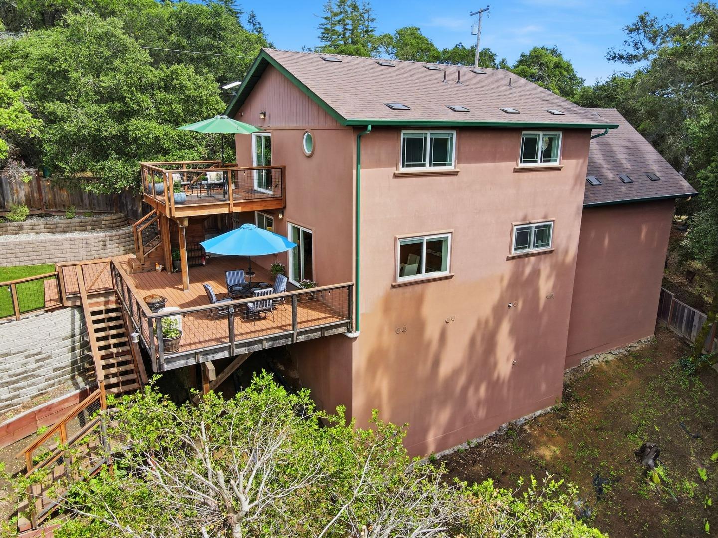 10747 Lake Boulevard