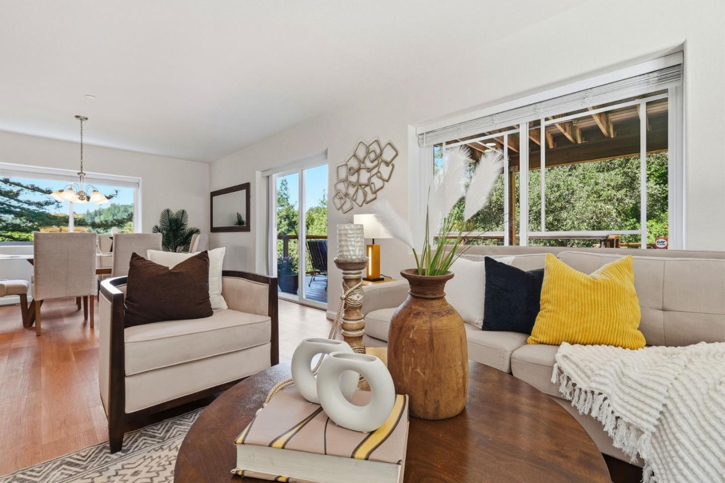 10747 Lake Boulevard