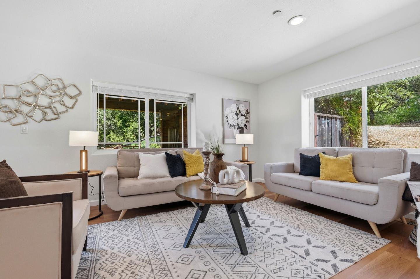 10747 Lake Boulevard