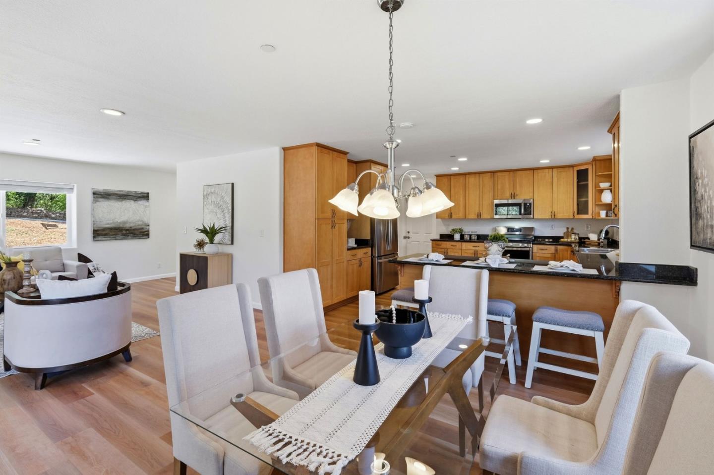 10747 Lake Boulevard