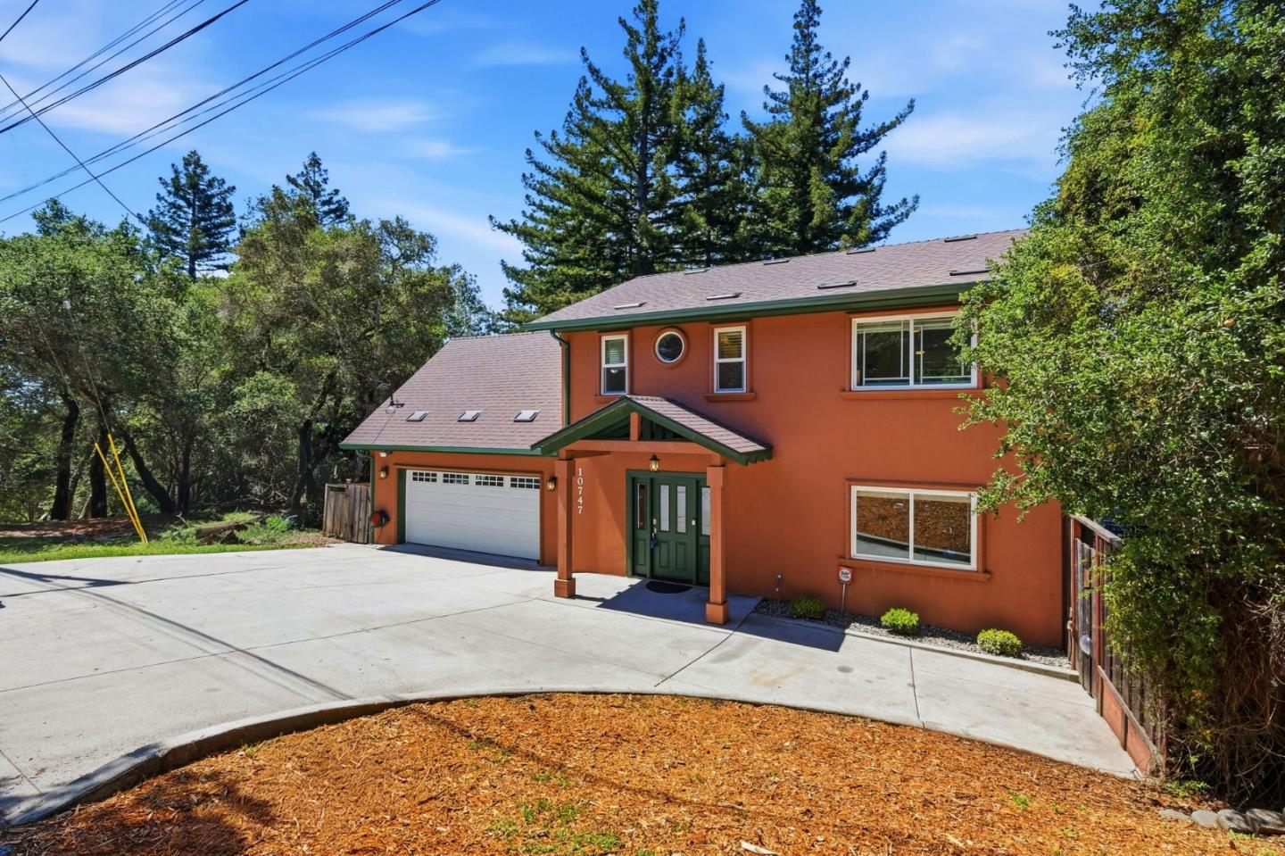 10747 Lake Boulevard