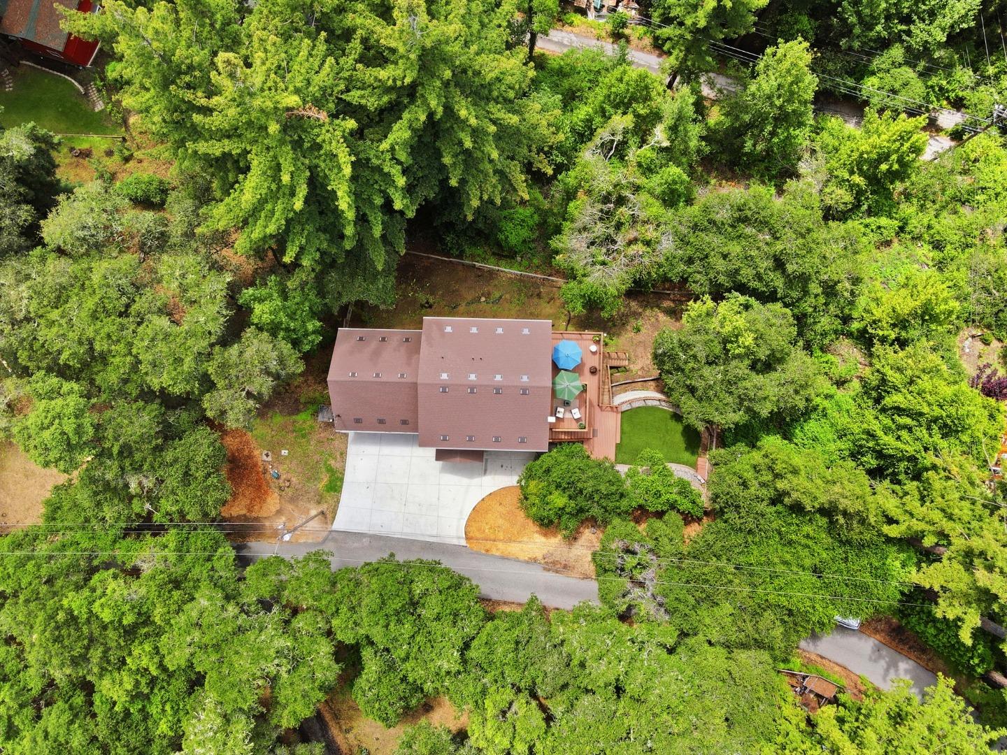 10747 Lake Boulevard