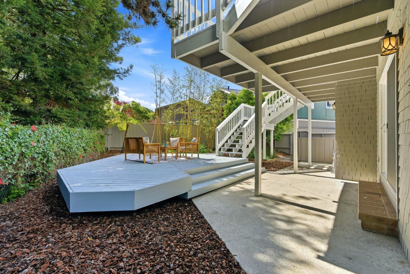 709 Via Palo Alto