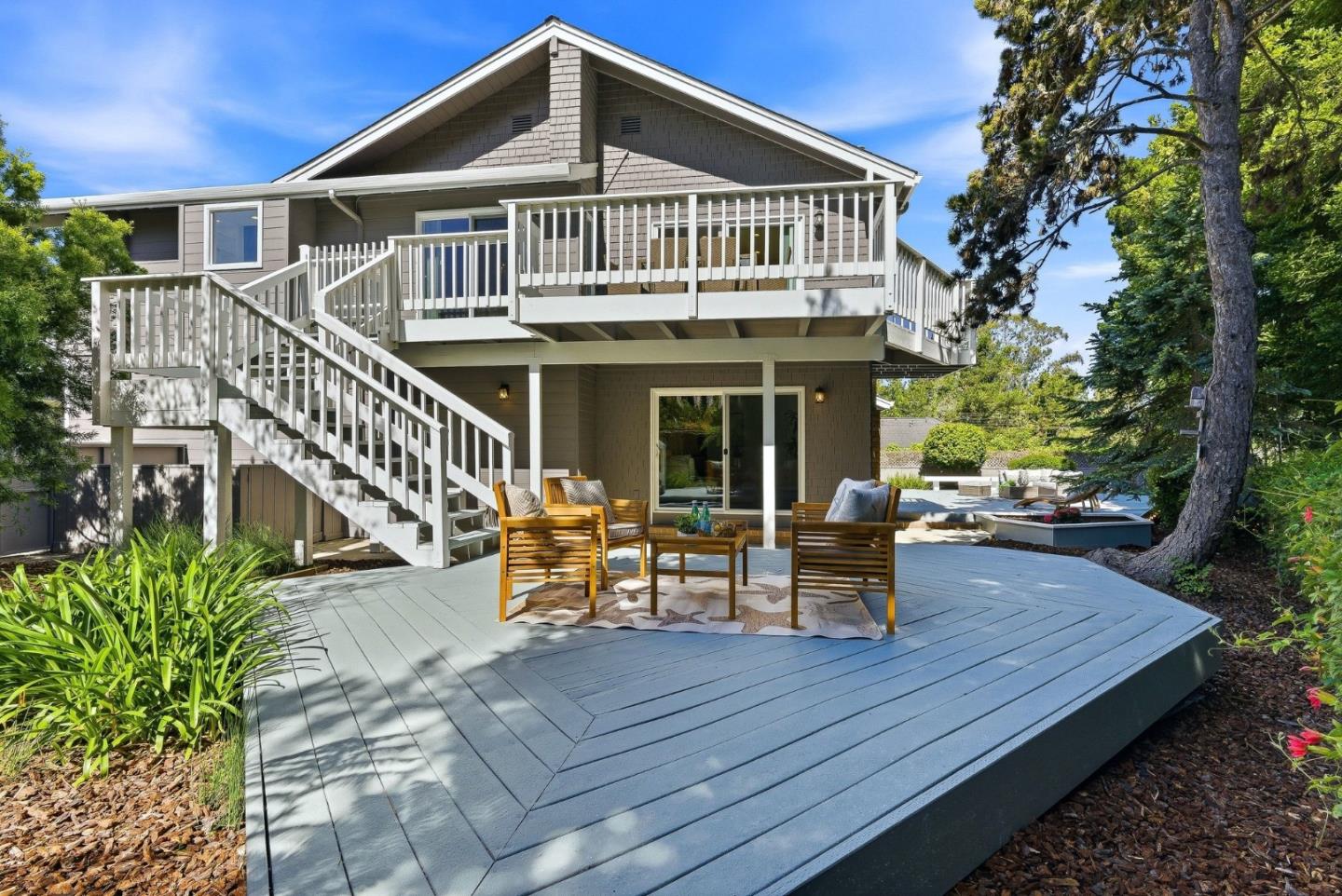 709 Via Palo Alto