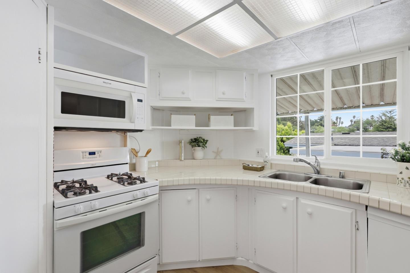 2435 Felt Street Unit: 39