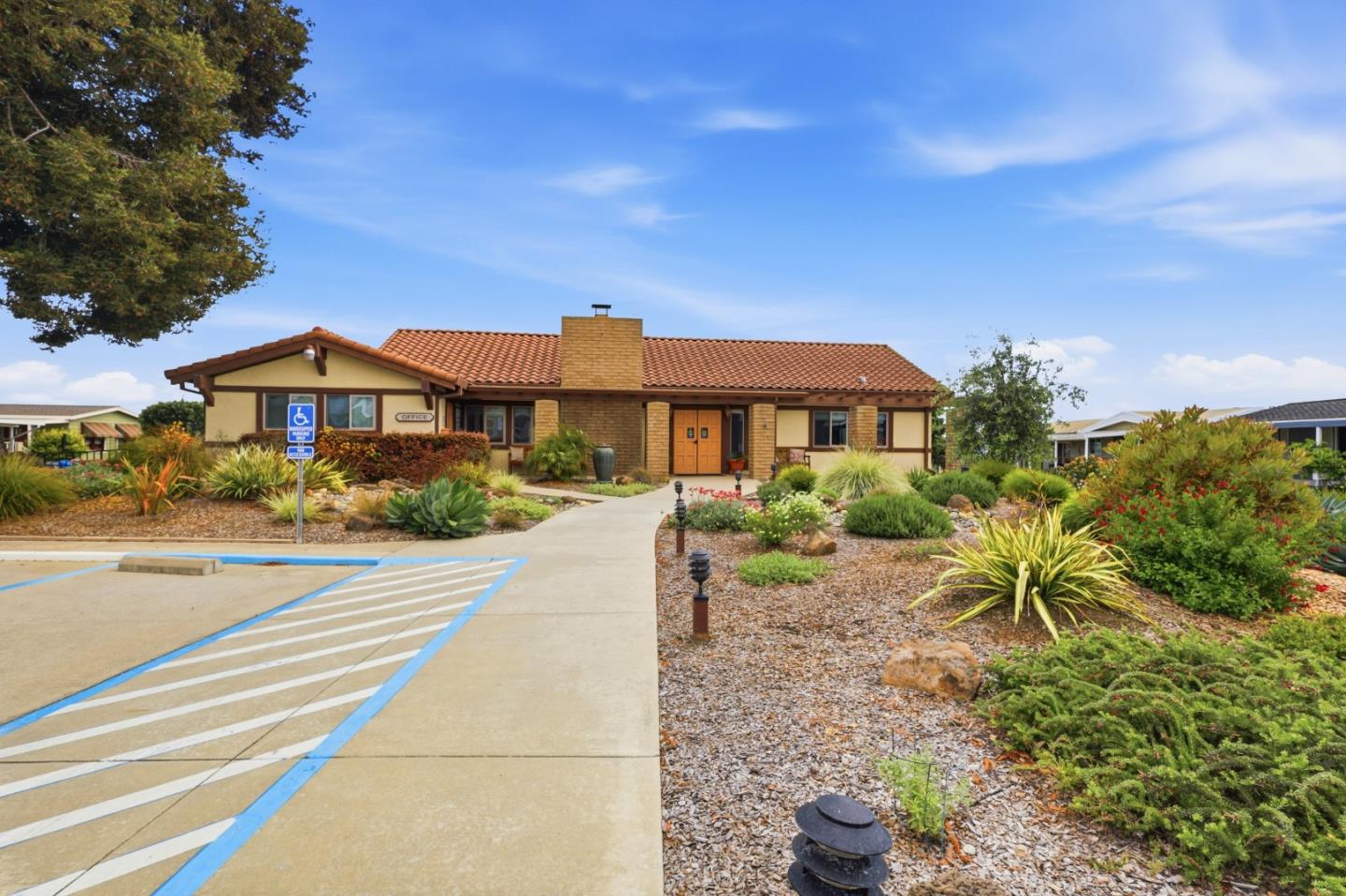 2435 Felt Street Unit: 39