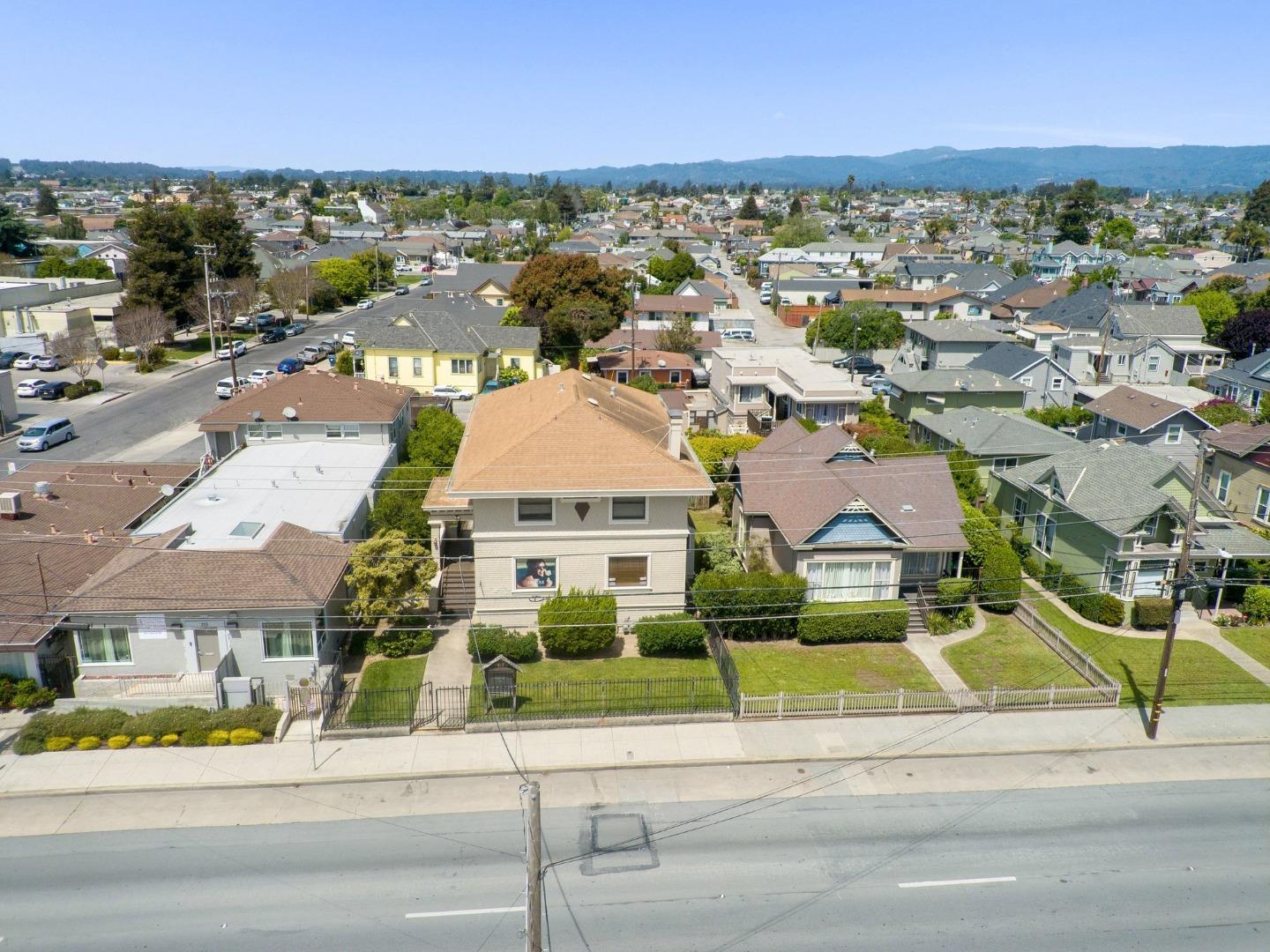 217 East Lake Avenue