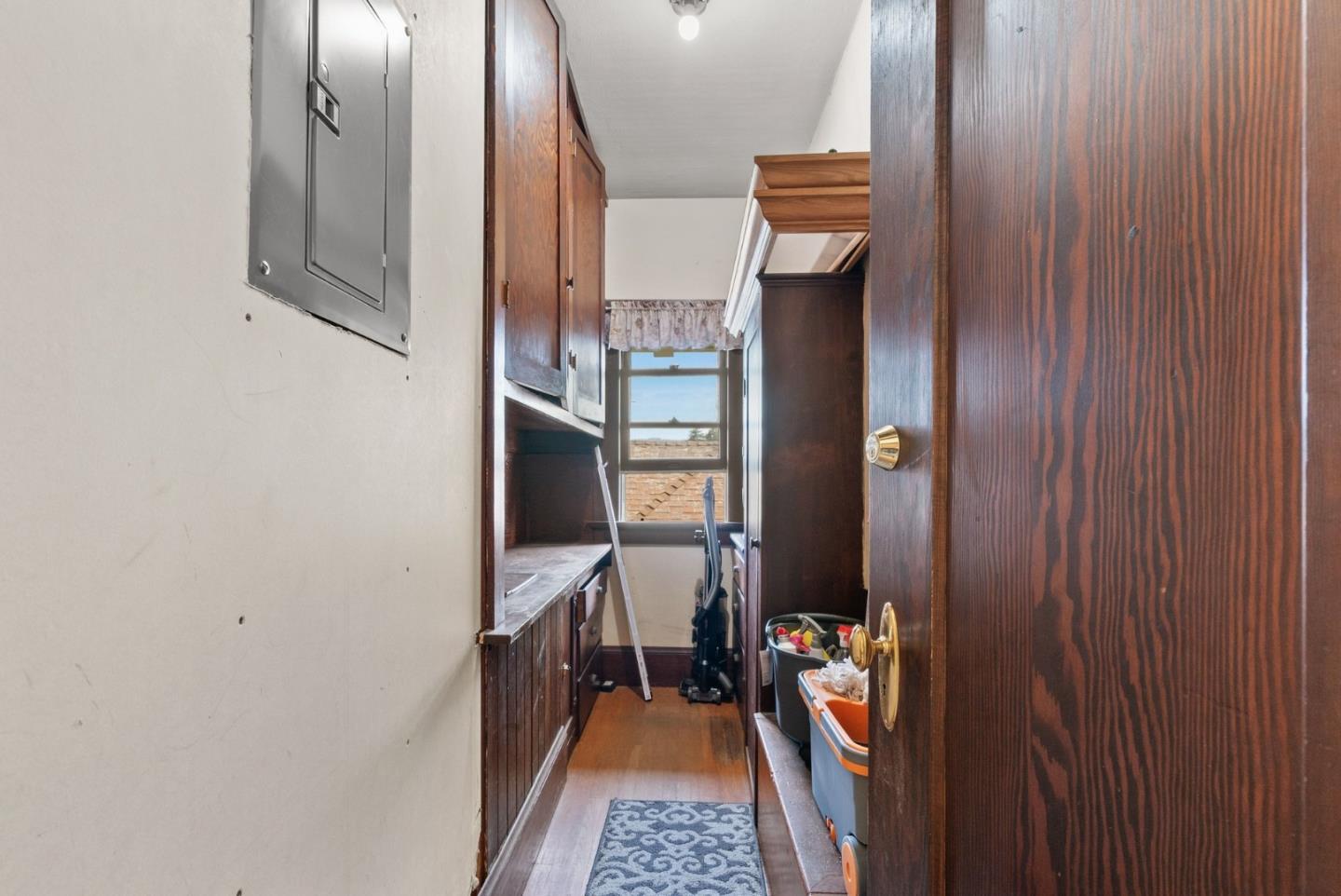 217 East Lake Avenue