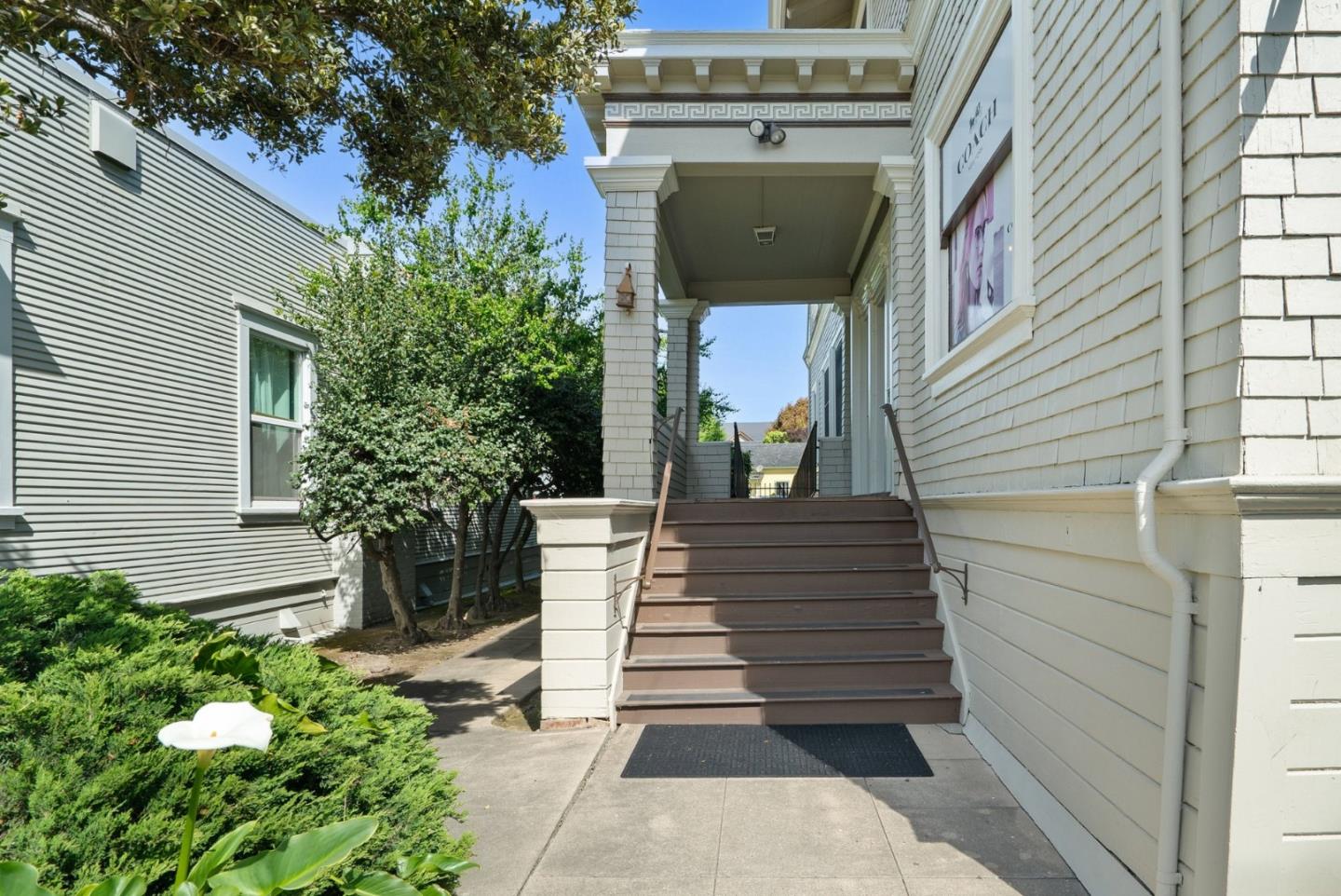 217 East Lake Avenue