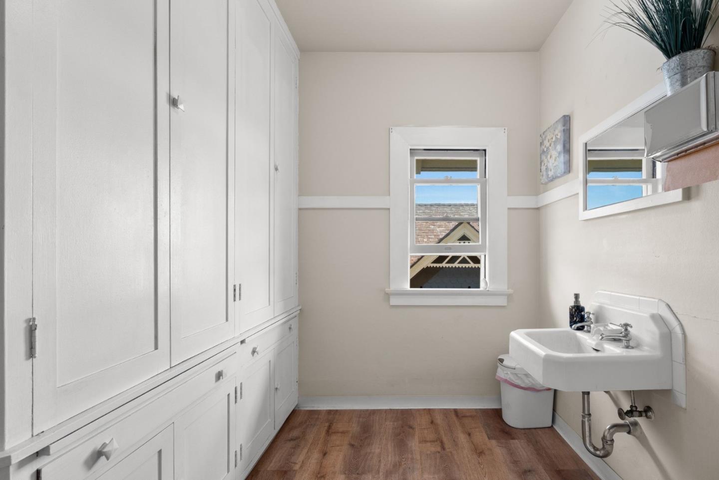 217 East Lake Avenue