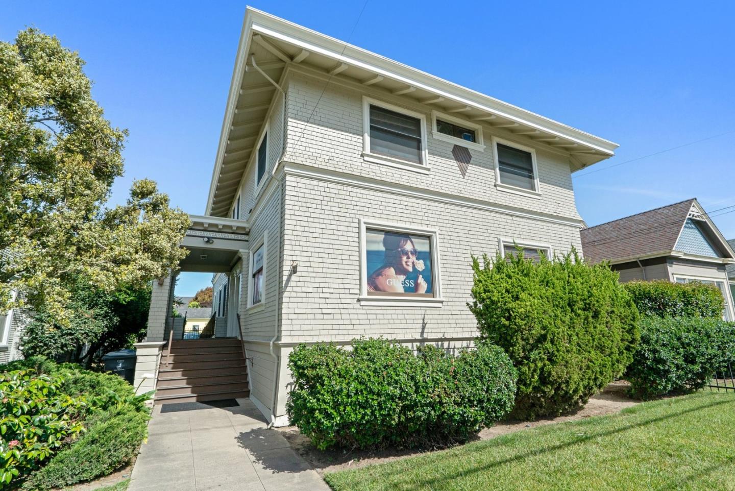 217 East Lake Avenue