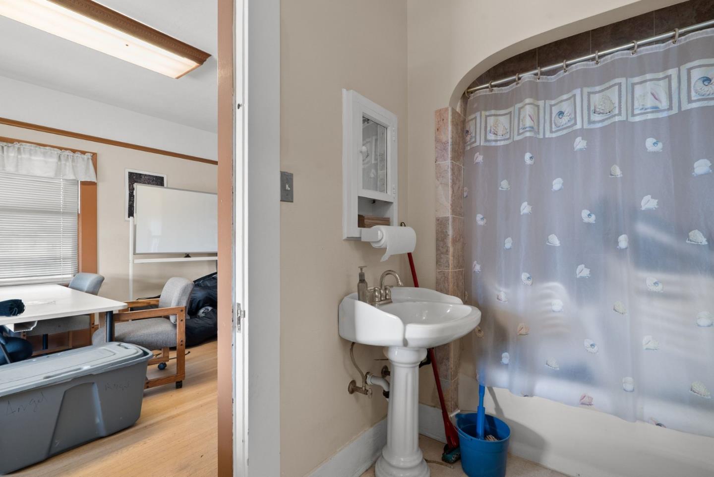 217 East Lake Avenue