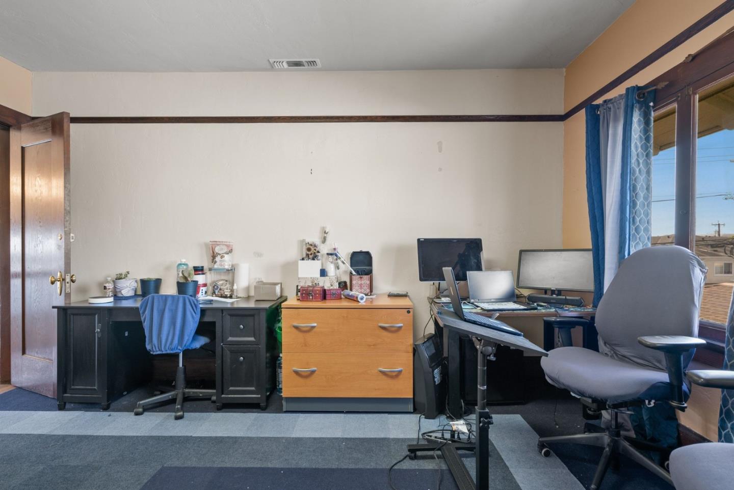 217 East Lake Avenue