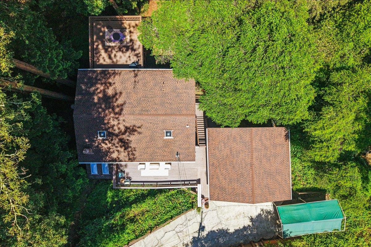 2515 Redwood Drive