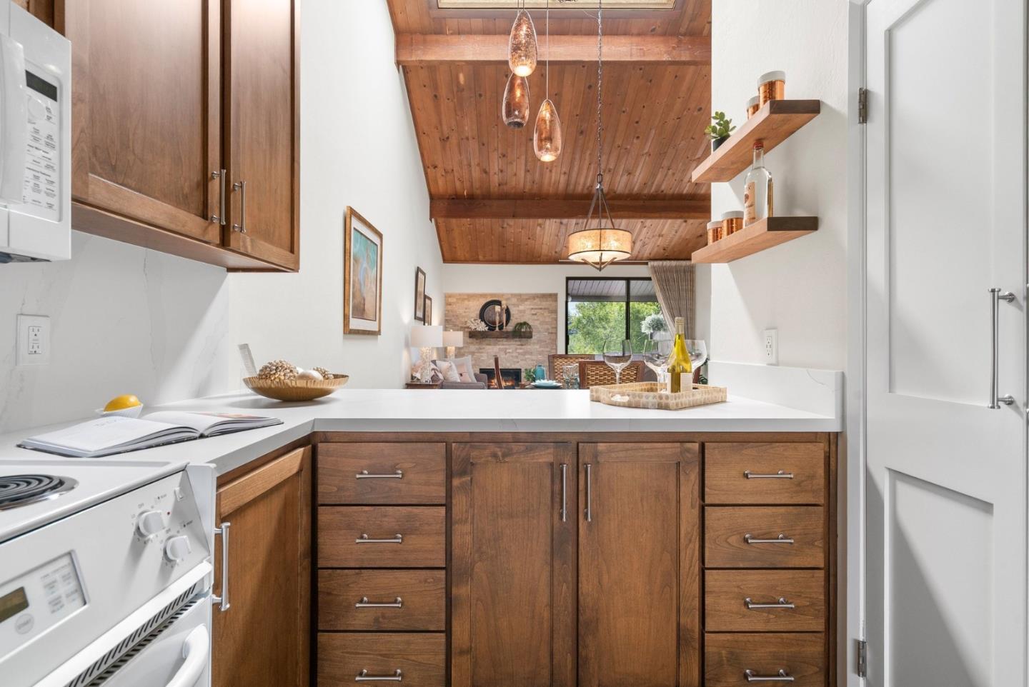 121 Tree Frog Lane 121