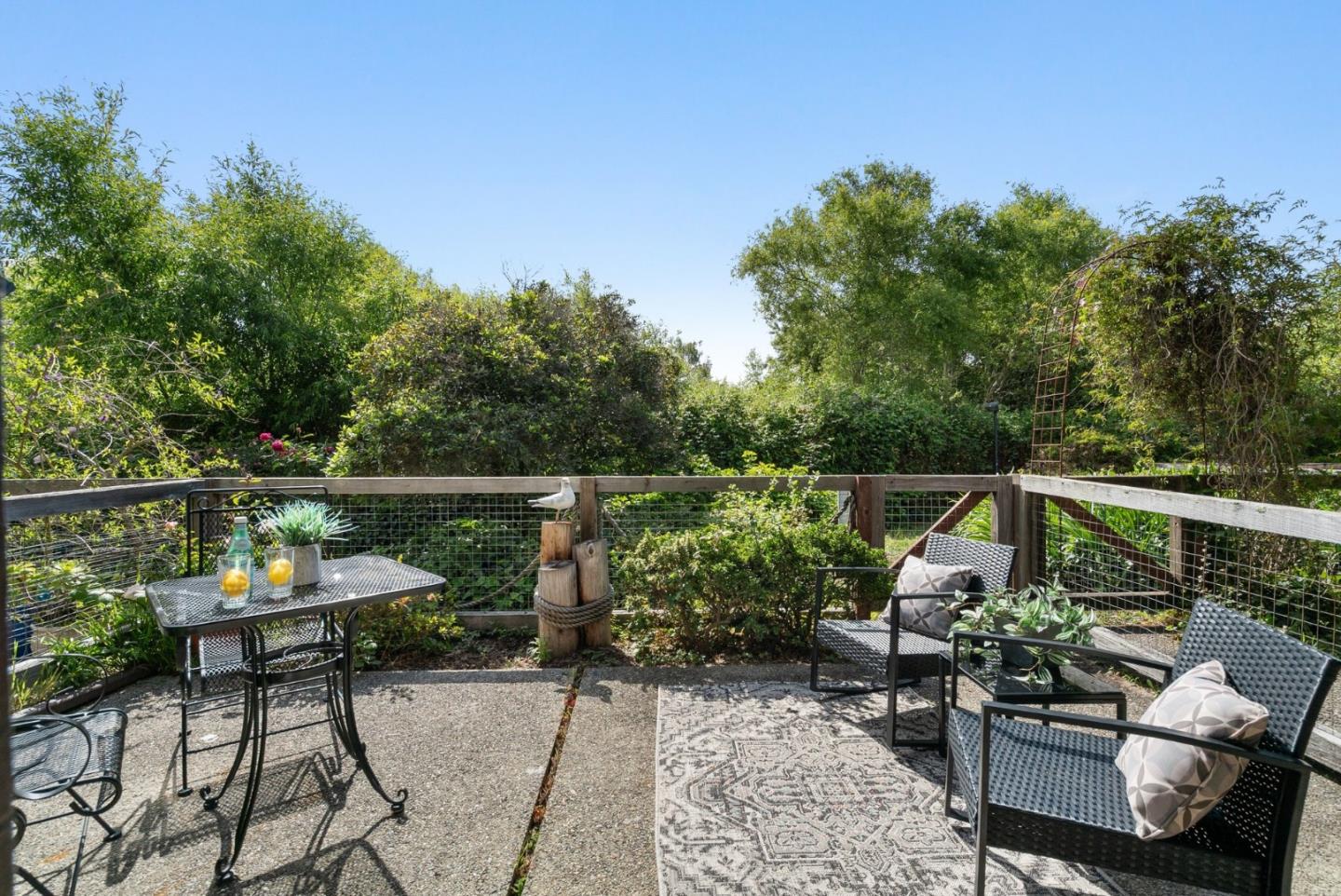 121 Tree Frog Lane 121