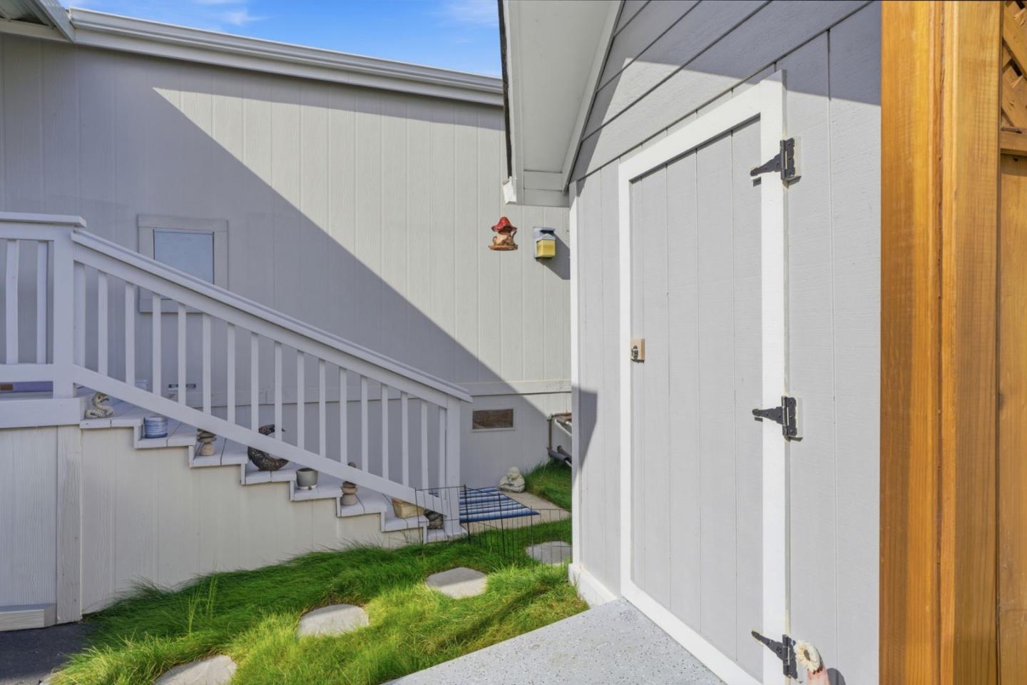 150 Kern Street Unit: 30
