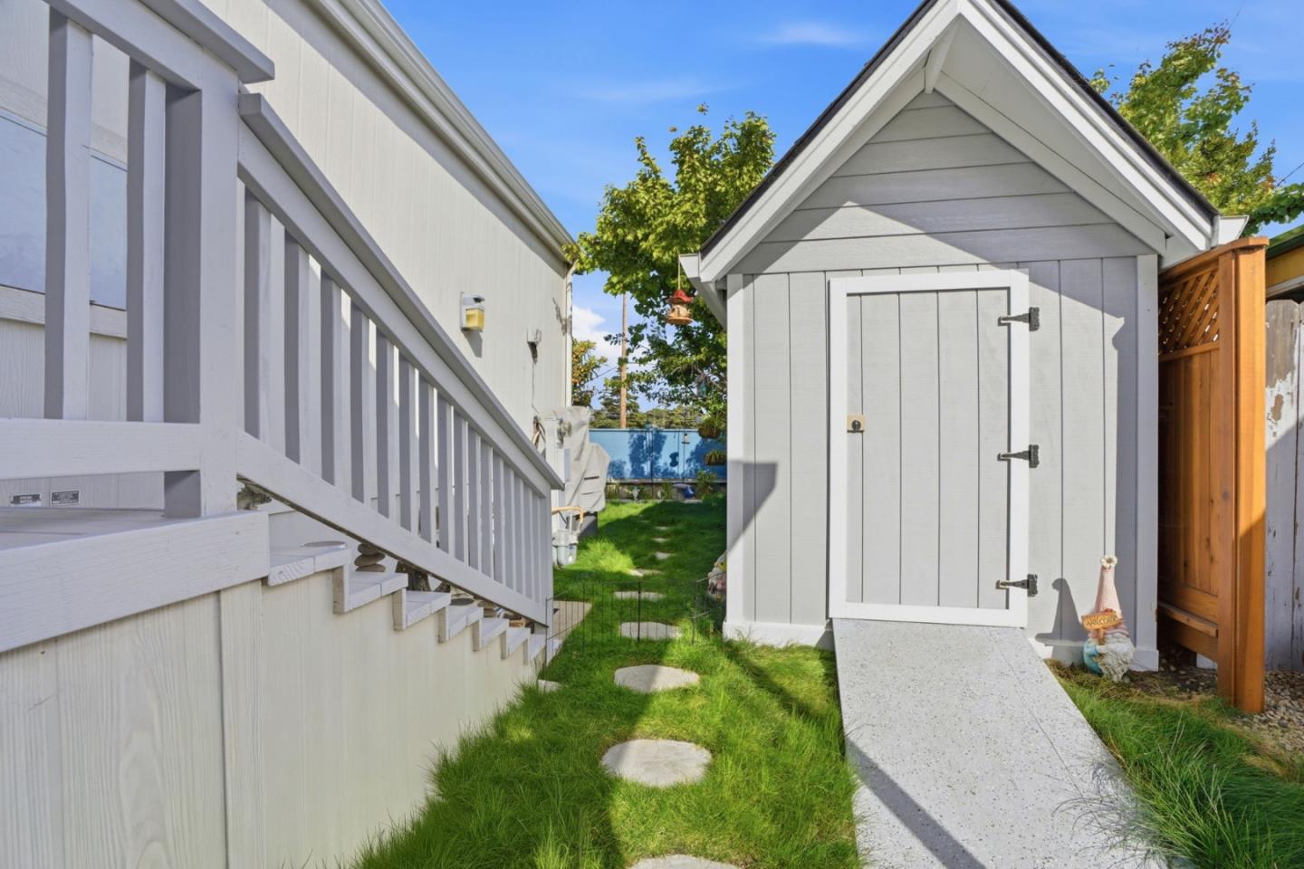 150 Kern Street Unit: 30