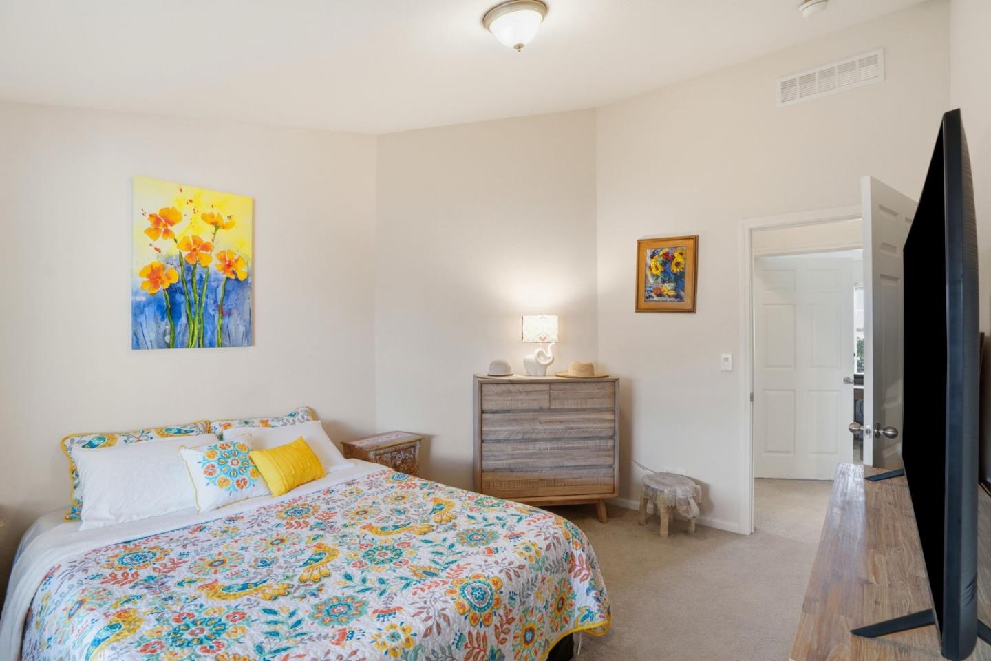 150 Kern Street Unit: 30