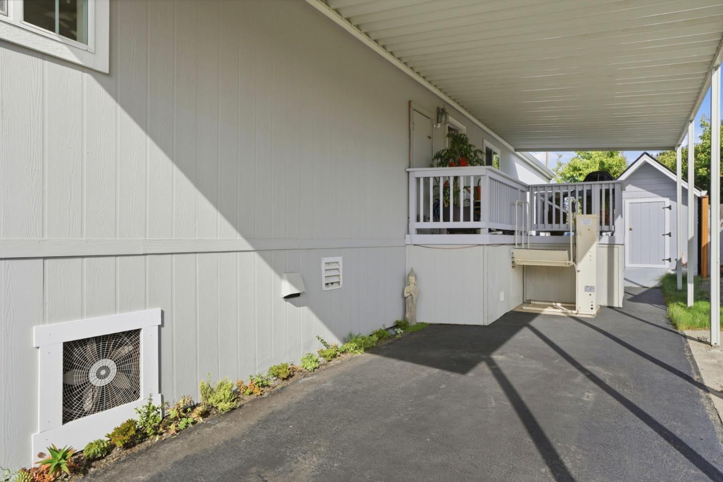 150 Kern Street Unit: 30