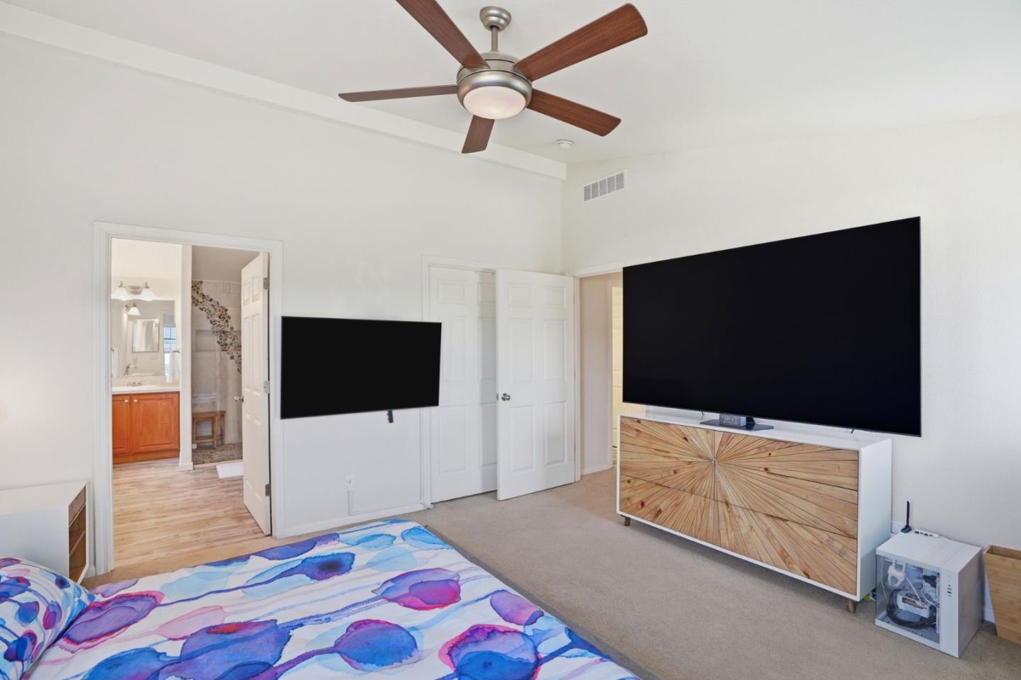 150 Kern Street Unit: 30