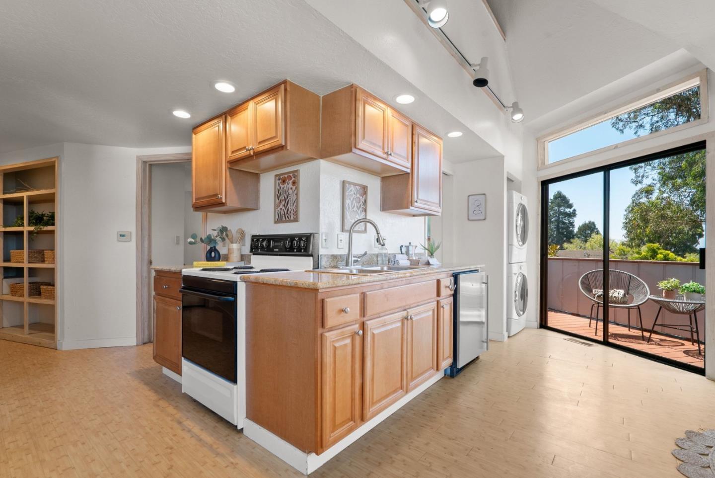 731 Clubhouse Drive