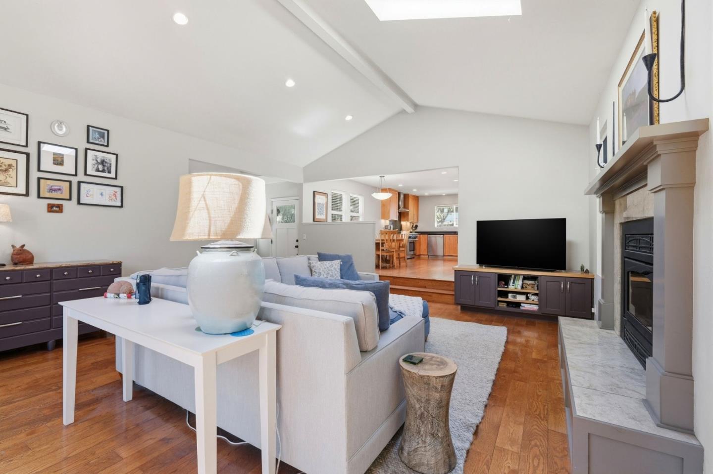 270 La Cuesta Drive