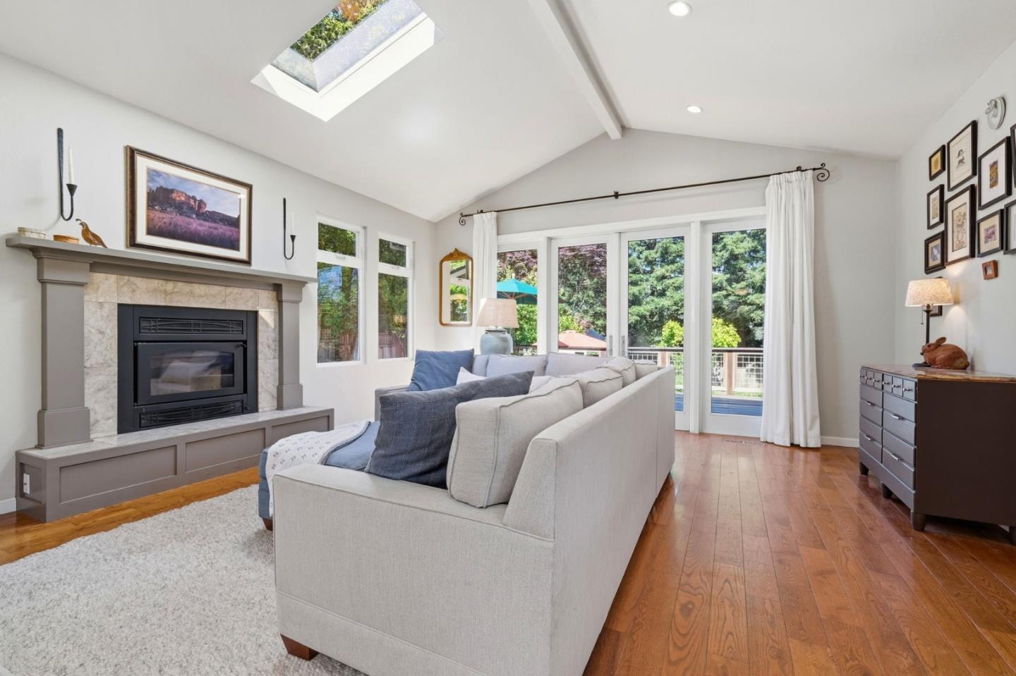 270 La Cuesta Drive