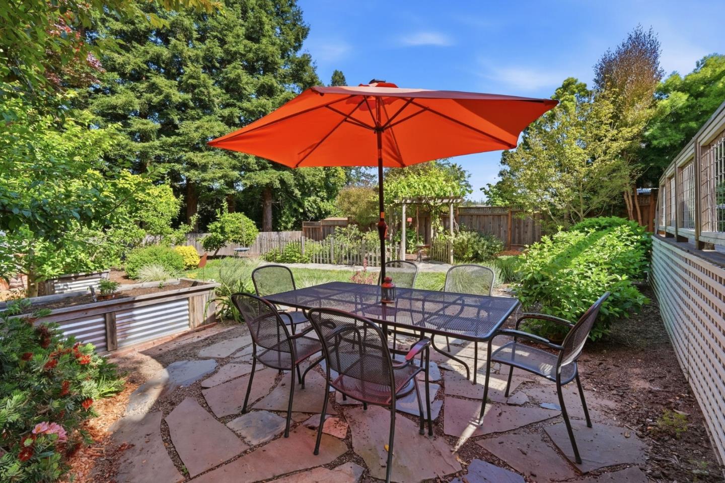 270 La Cuesta Drive