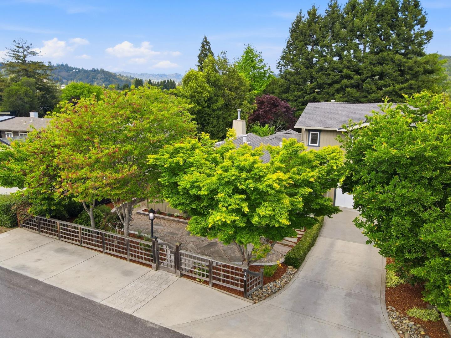 270 La Cuesta Drive