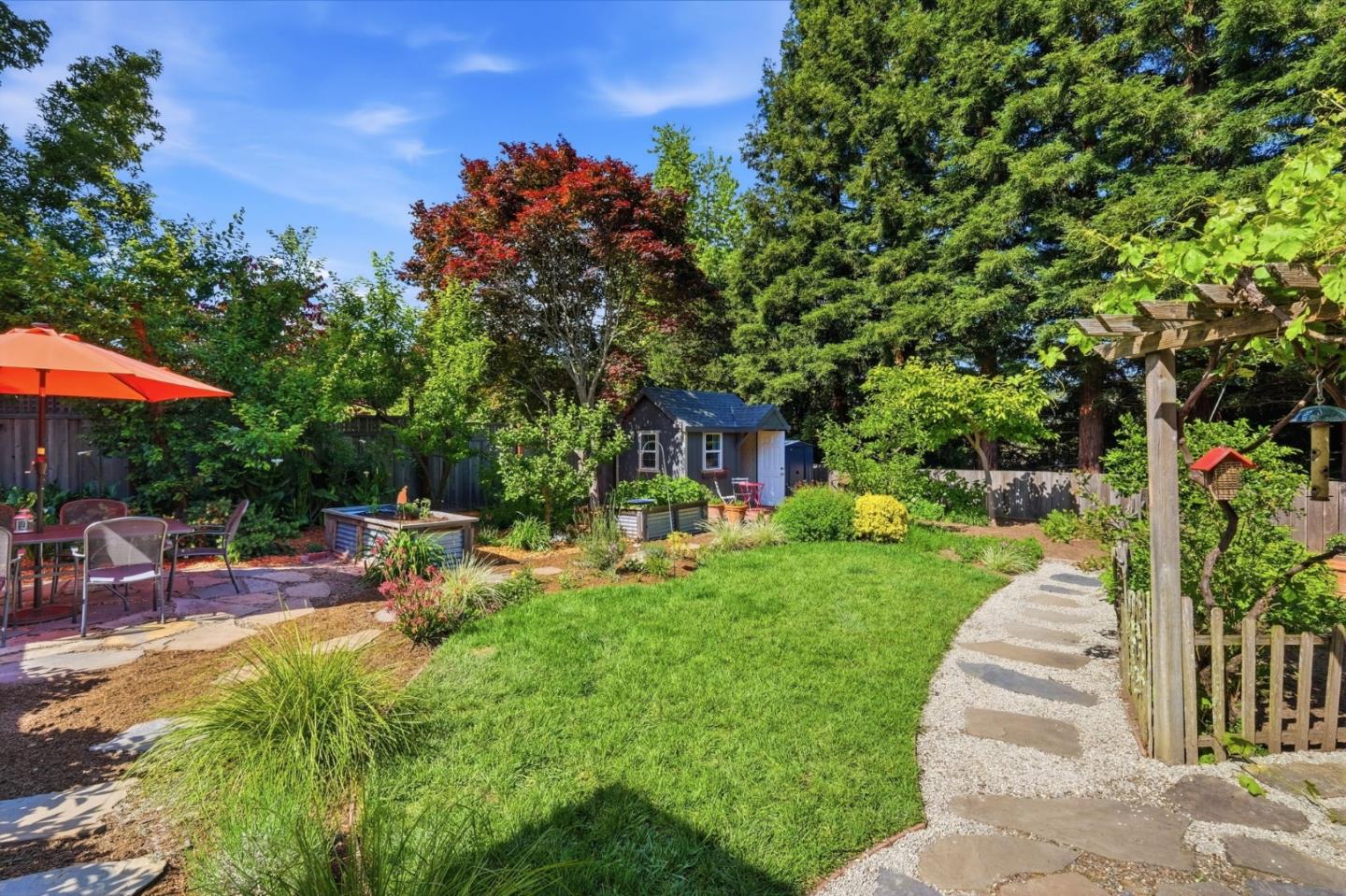 270 La Cuesta Drive