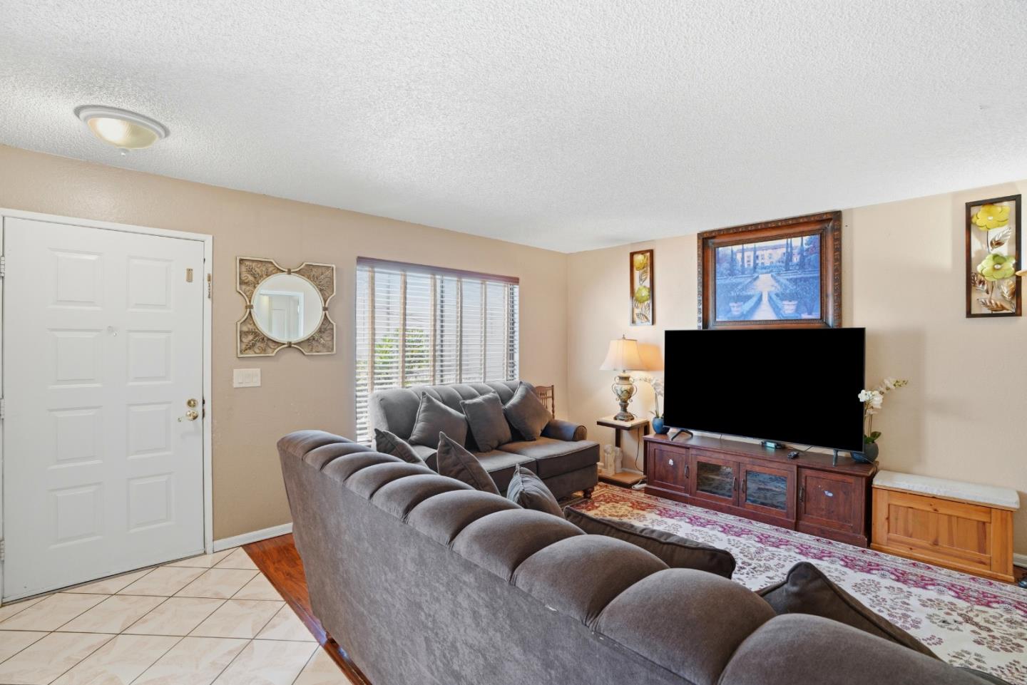 1825 Cherokee Drive 2