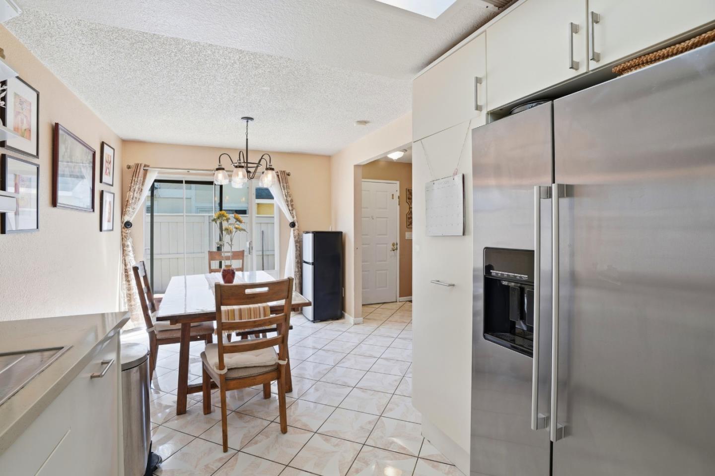 1825 Cherokee Drive 2