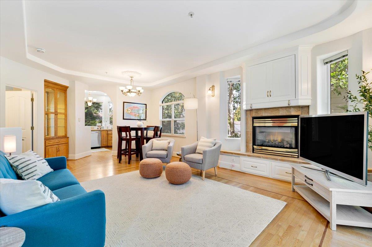 233 Villa Mar Vista